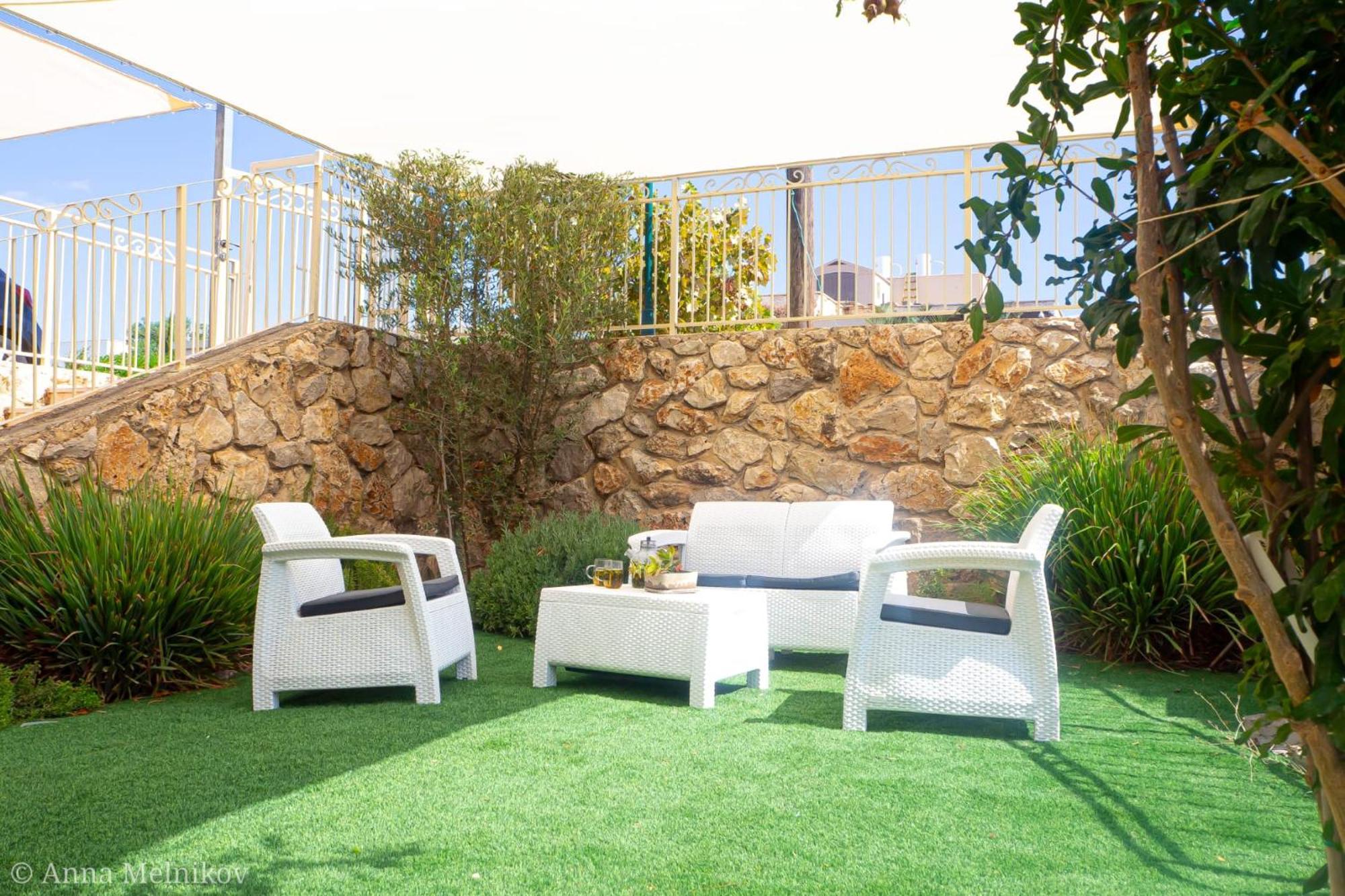 Villa יפעת הגלבוע -סוויטות אירוח ברמה אחרת à Nurit Extérieur photo